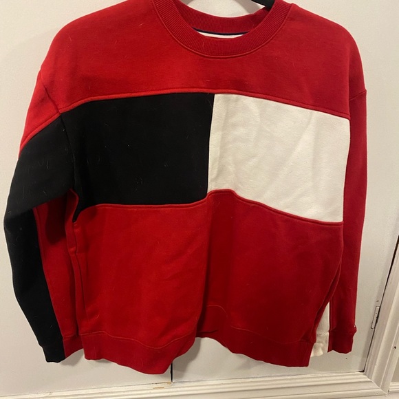 Tommy Hilfiger sweater - Picture 1 of 2